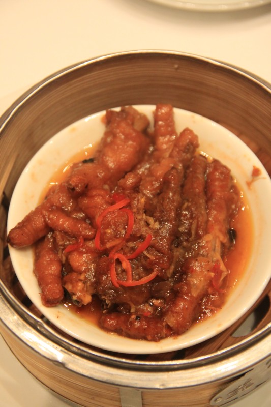 Steamed chicken feet with x.o. sauce